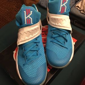 Kyrie 2